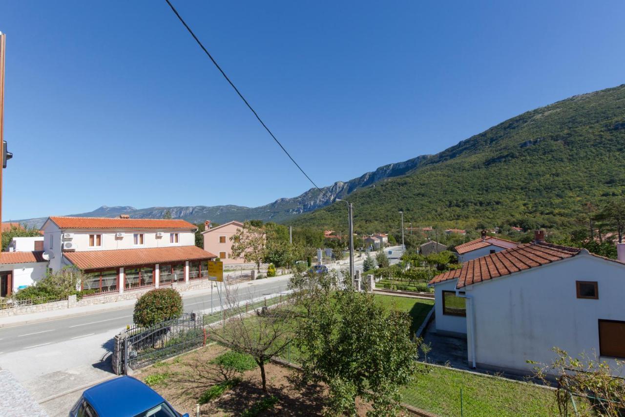 Hotel House Kontus Plomin Exterior foto
