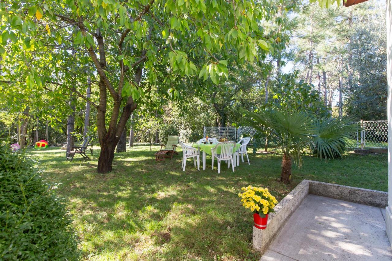 Hotel House Kontus Plomin Exterior foto